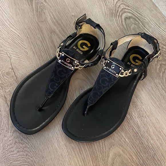 Guess Shoes - Guess Sandals !